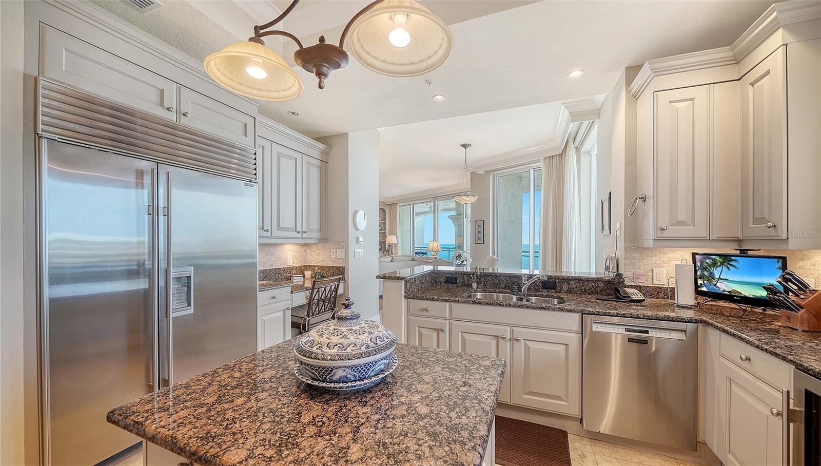 A4698333 Property Photo