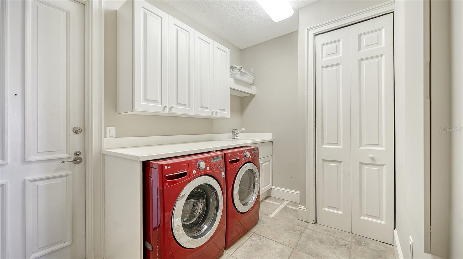 A4698333 Property Photo