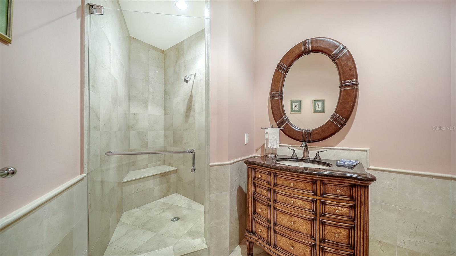 A4698333 Property Photo