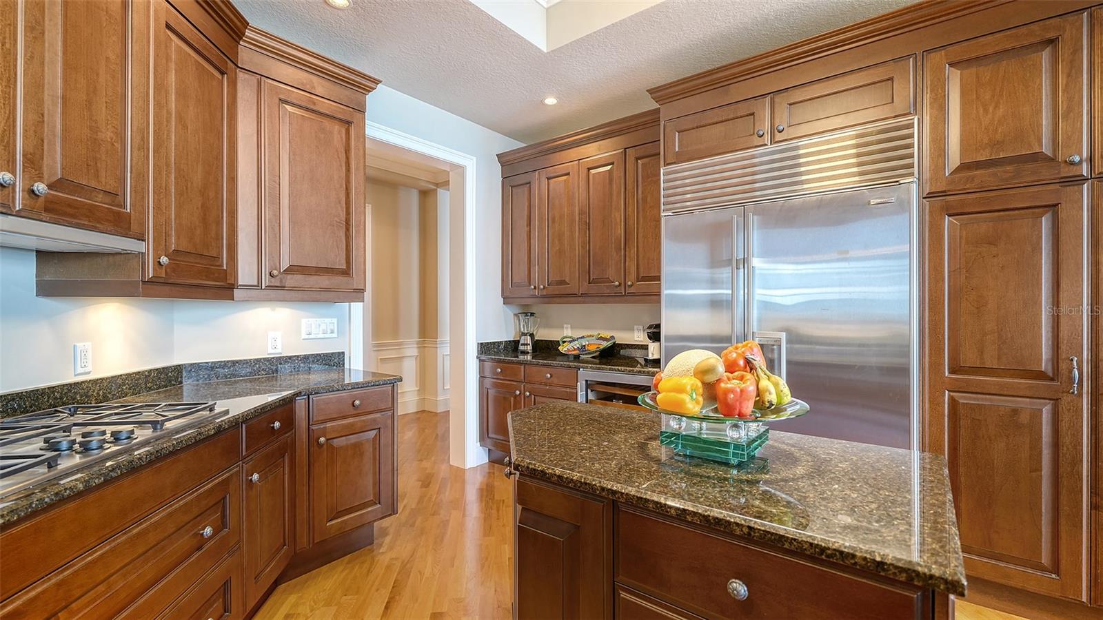 A4698333 Property Photo