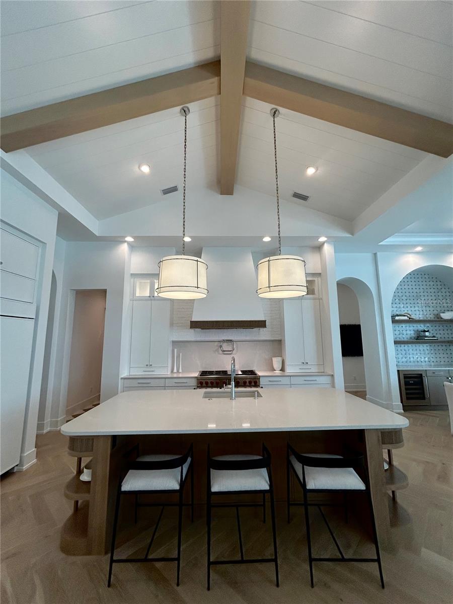 A4698383 Property Photo
