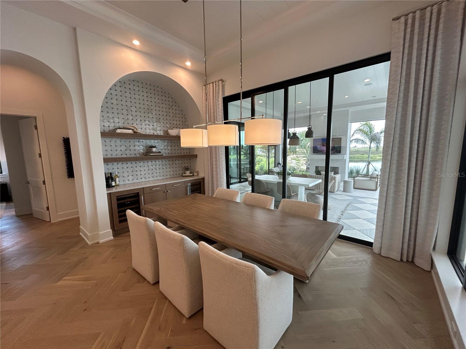 A4698383 Property Photo