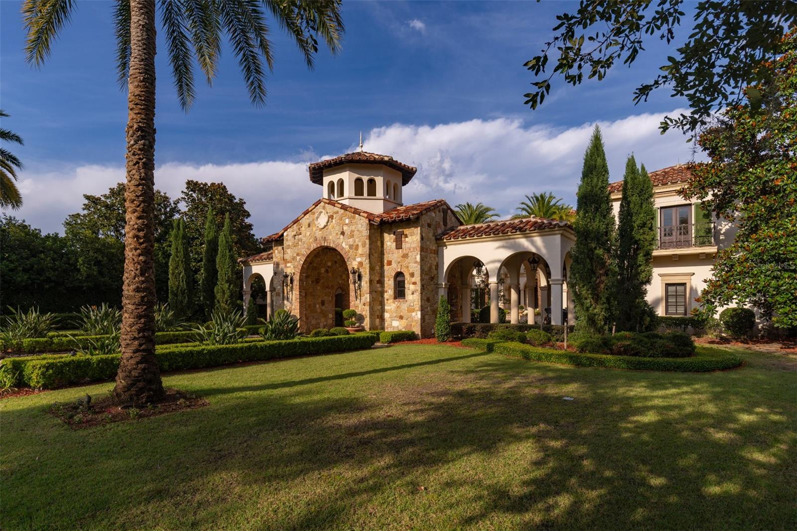 O6421205 Property Photo