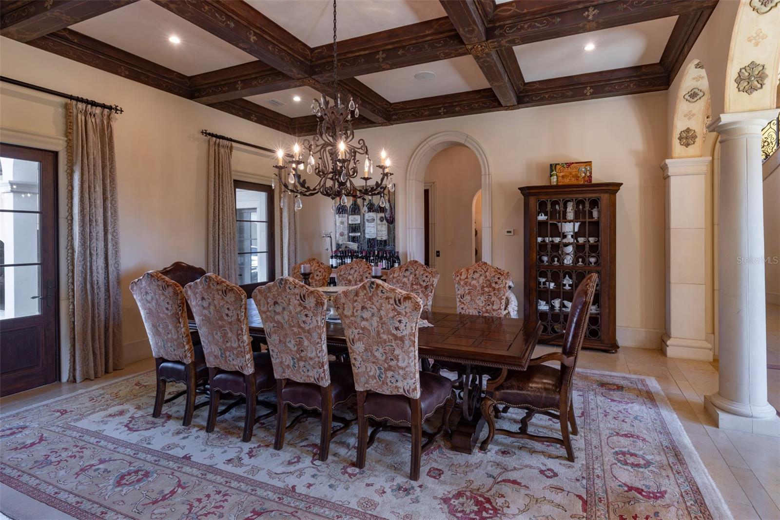 O6421205 Property Photo