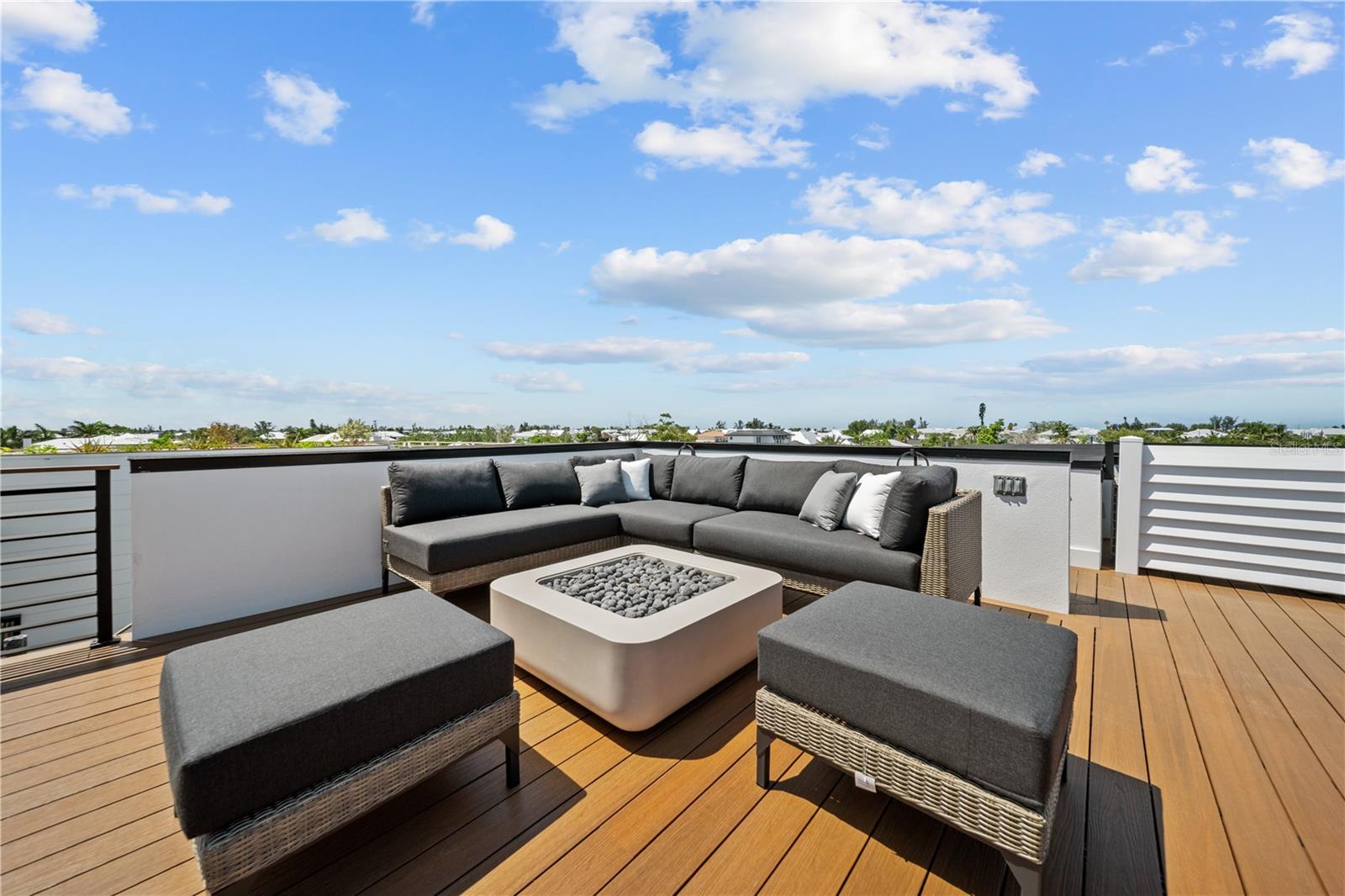 A4698723 Property Photo