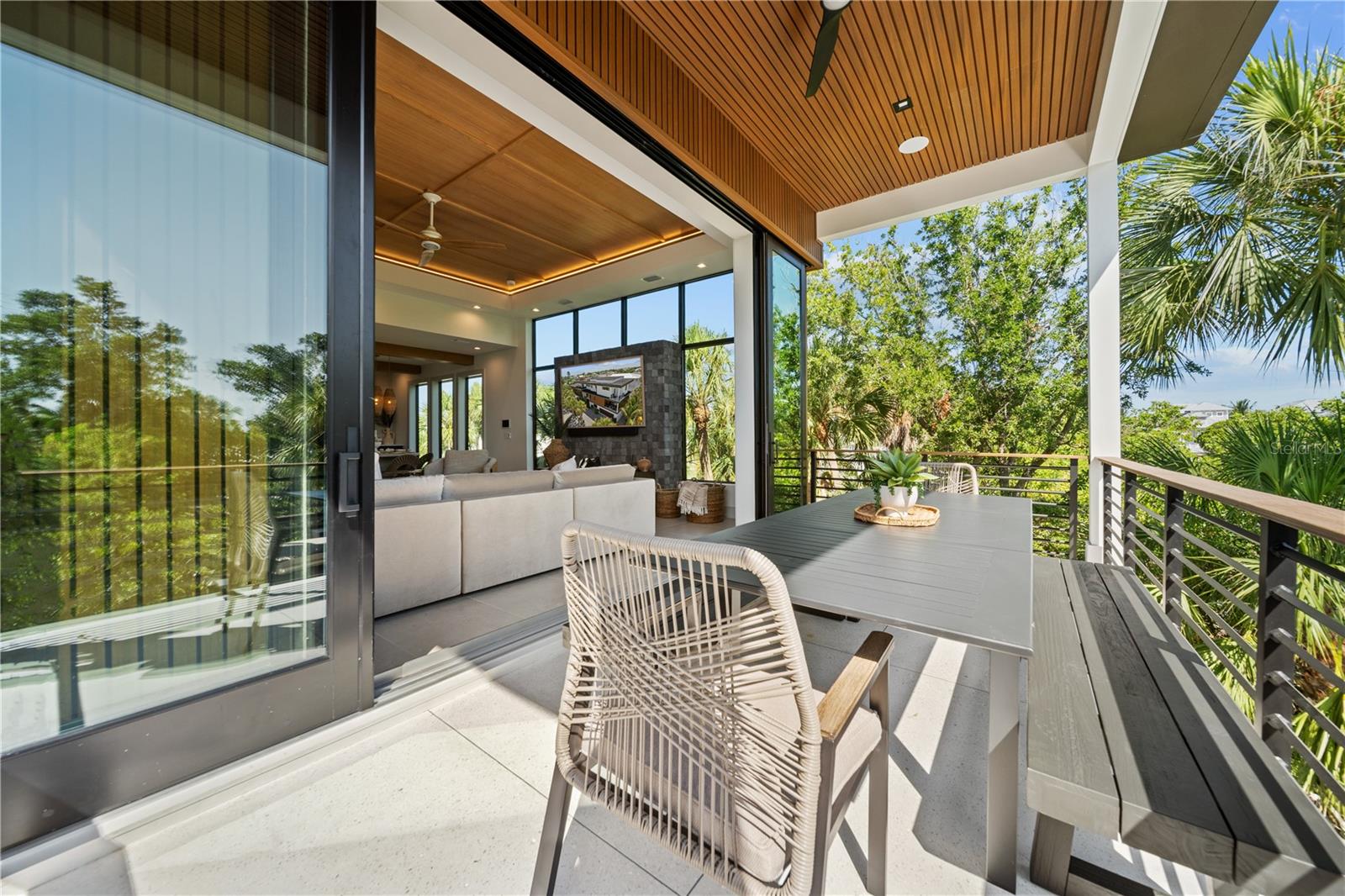 A4698723 Property Photo