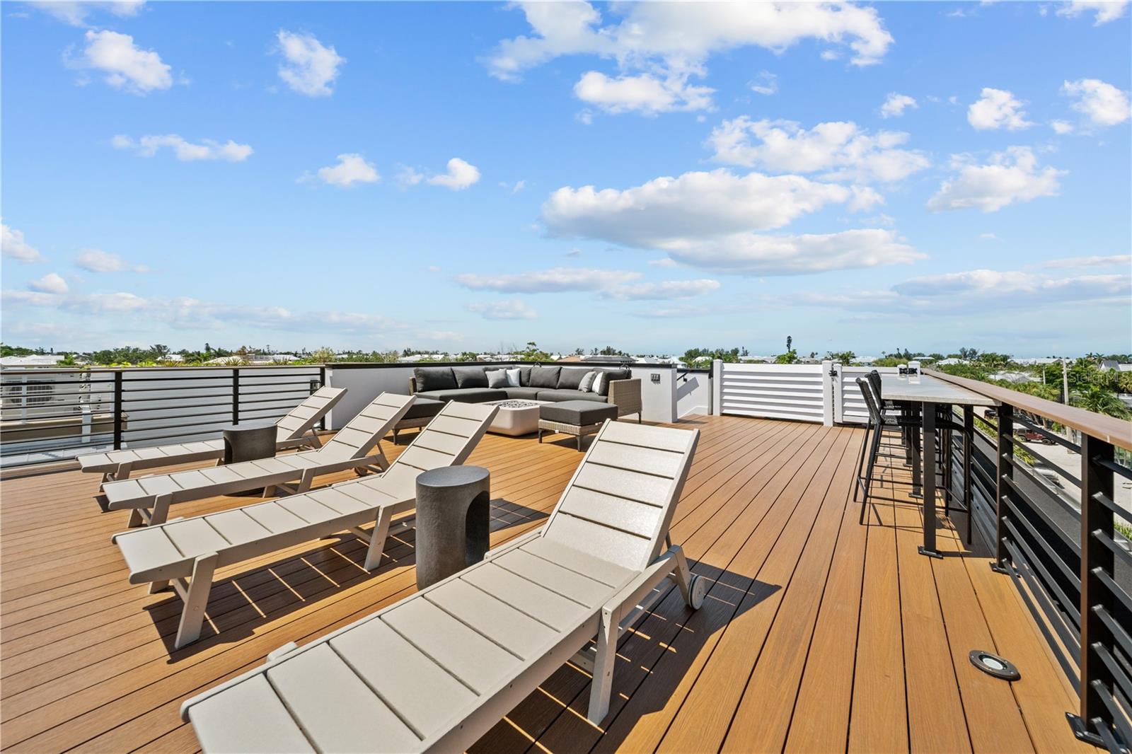 A4698723 Property Photo