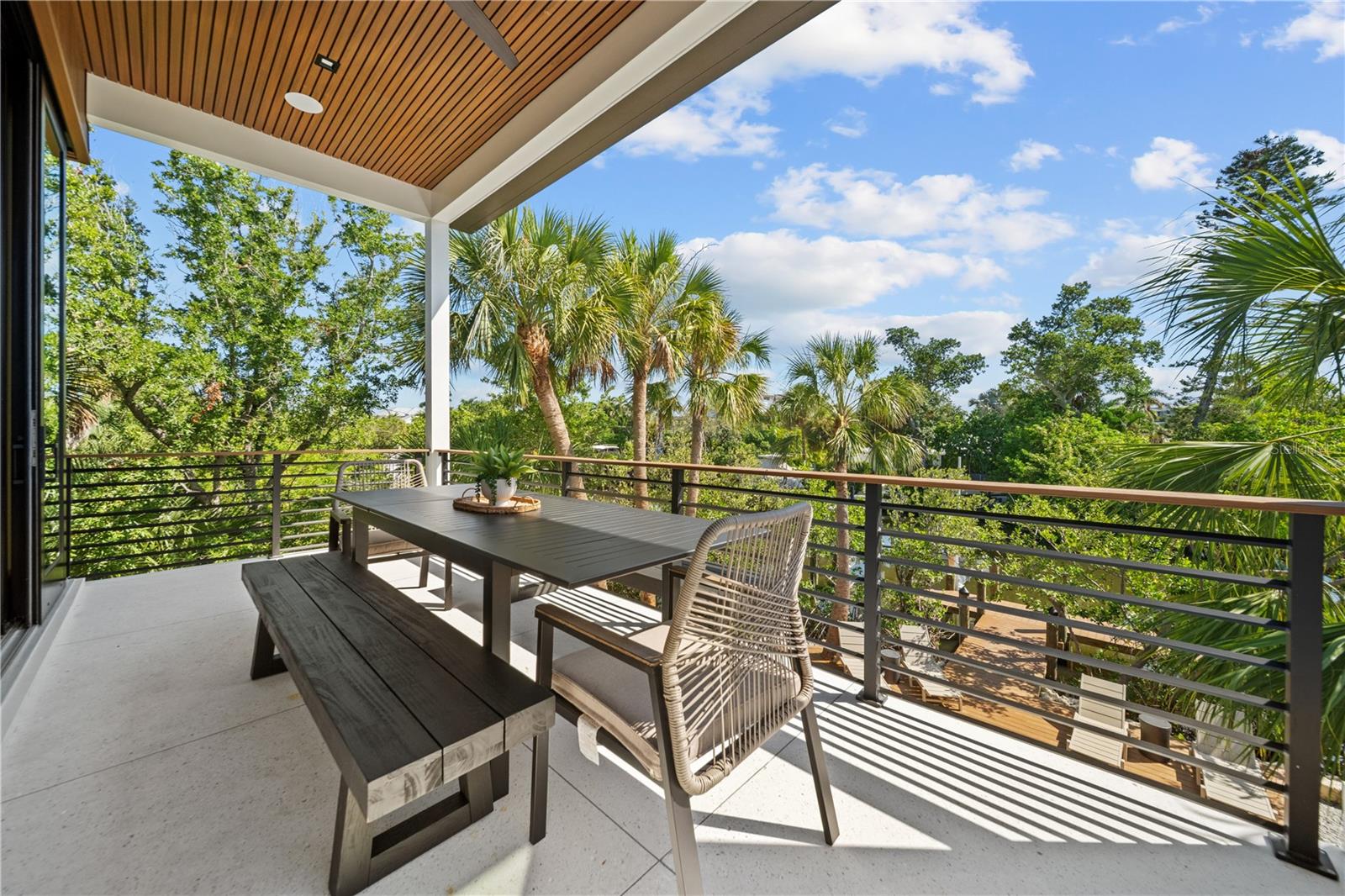 A4698723 Property Photo