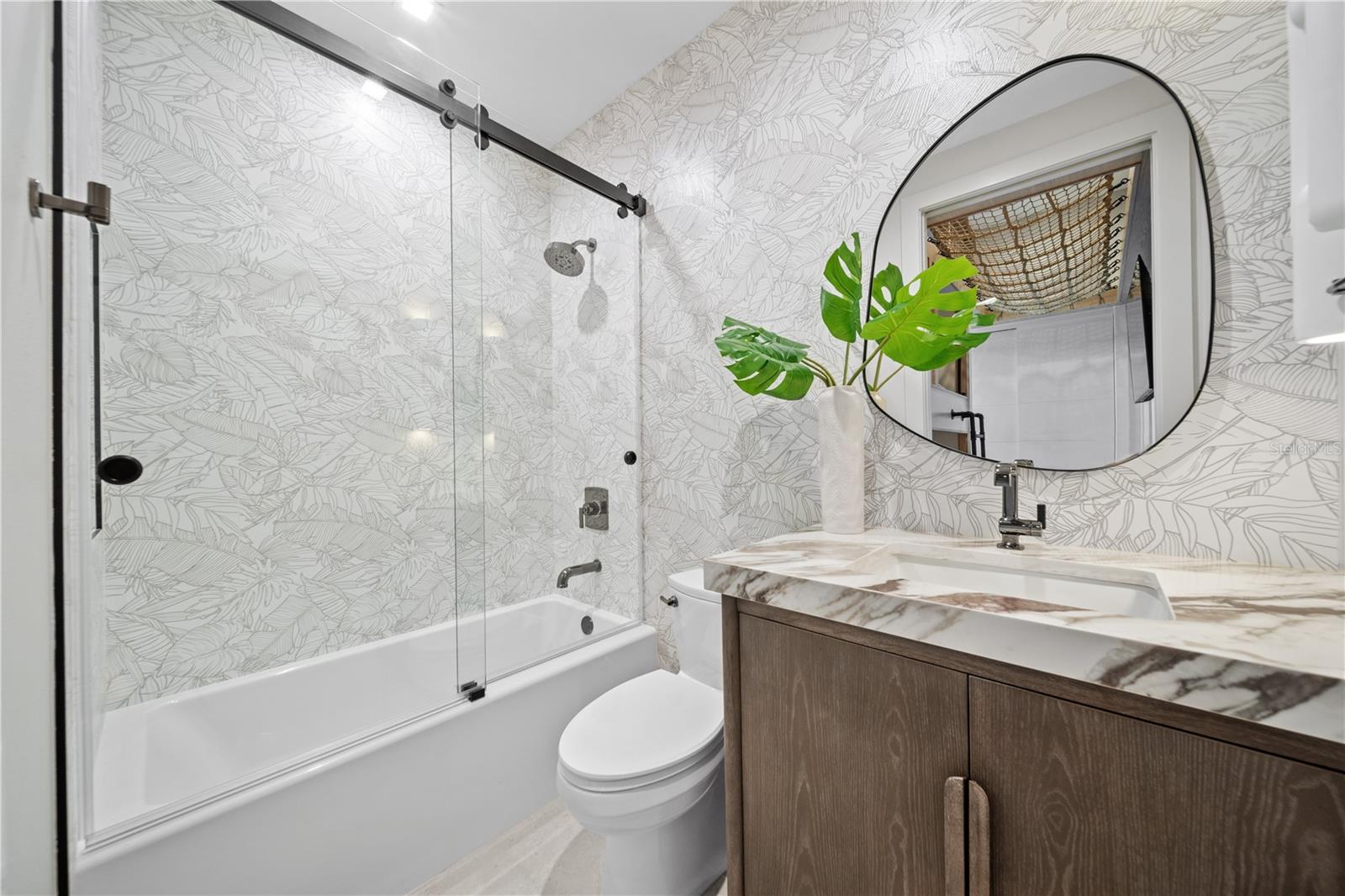 A4698723 Property Photo