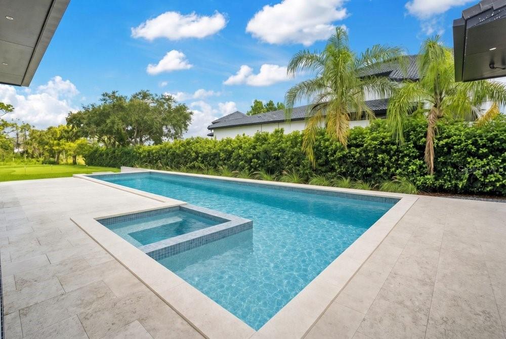 O6422852 Property Photo