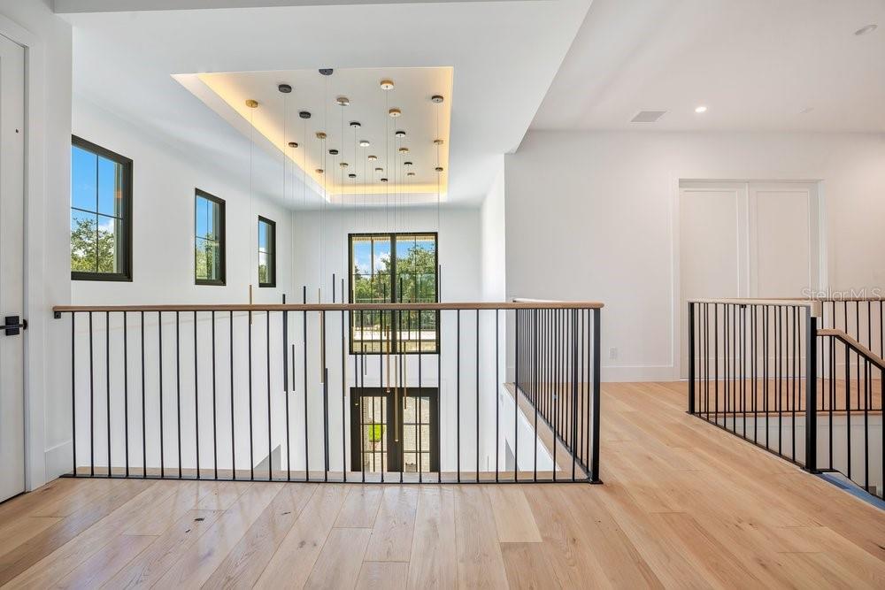 O6422852 Property Photo