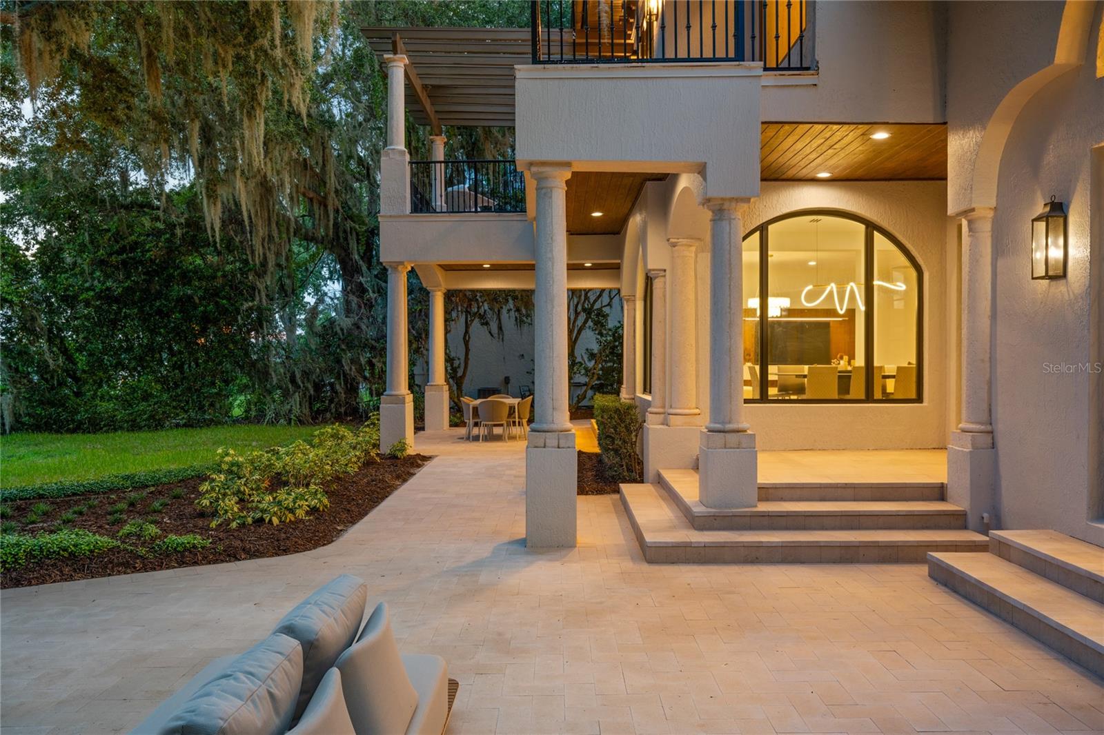 O6422976 Property Photo