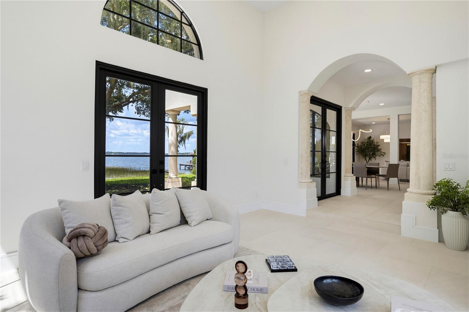 O6422976 Property Photo