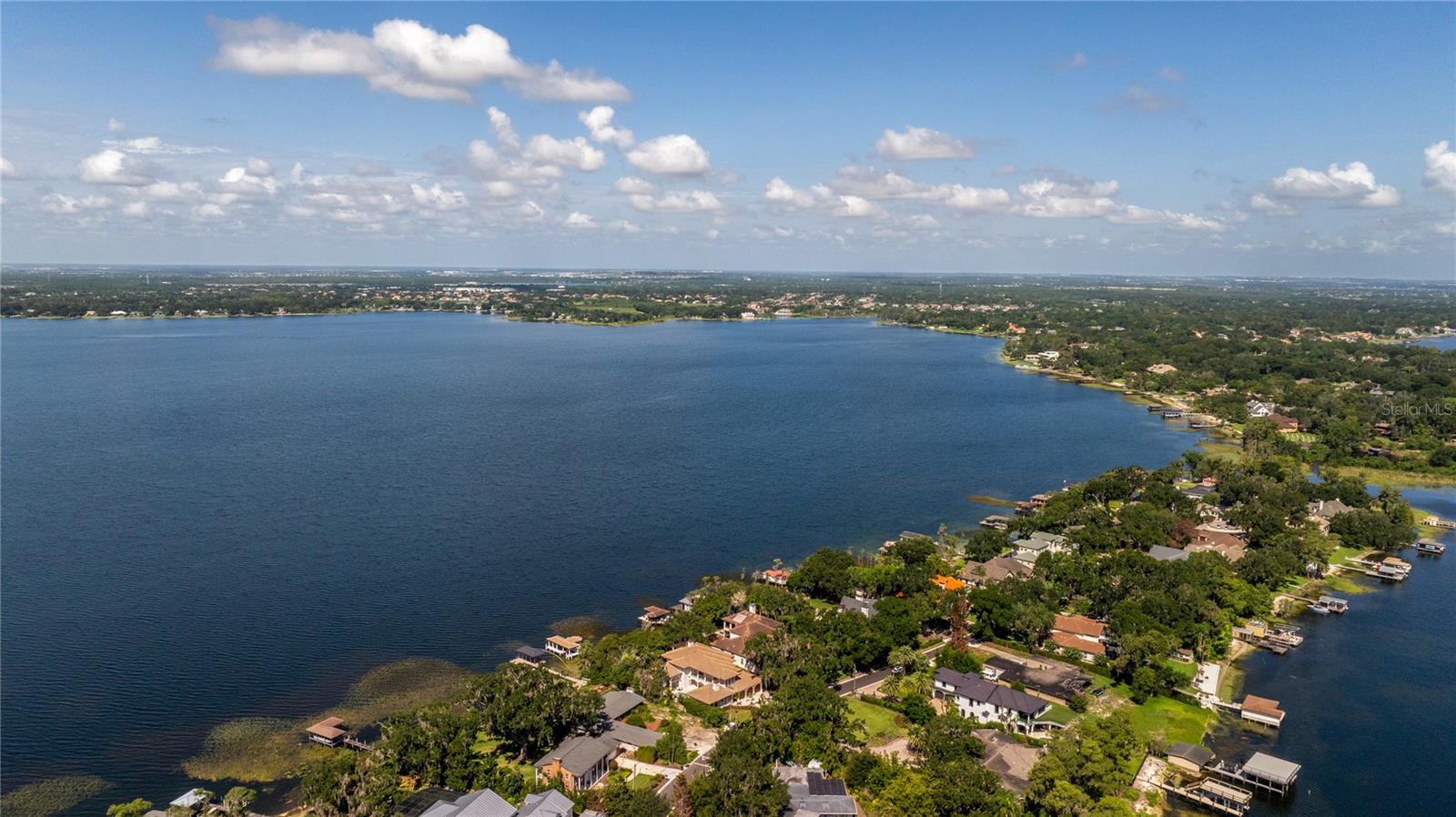 O6422976 Property Photo
