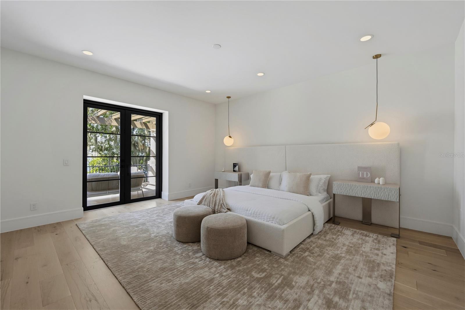 O6422976 Property Photo