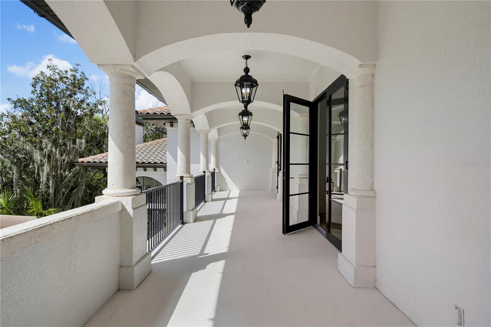 O6422976 Property Photo