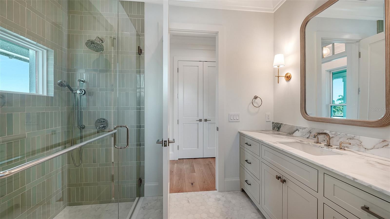 A4699408 Property Photo