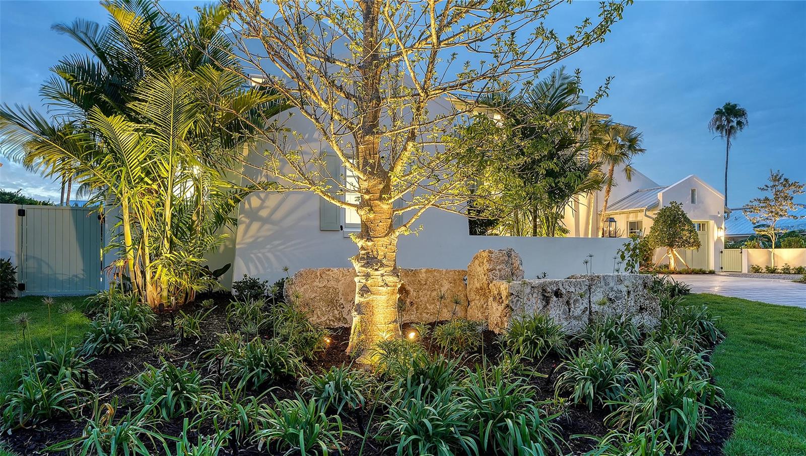A4699408 Property Photo