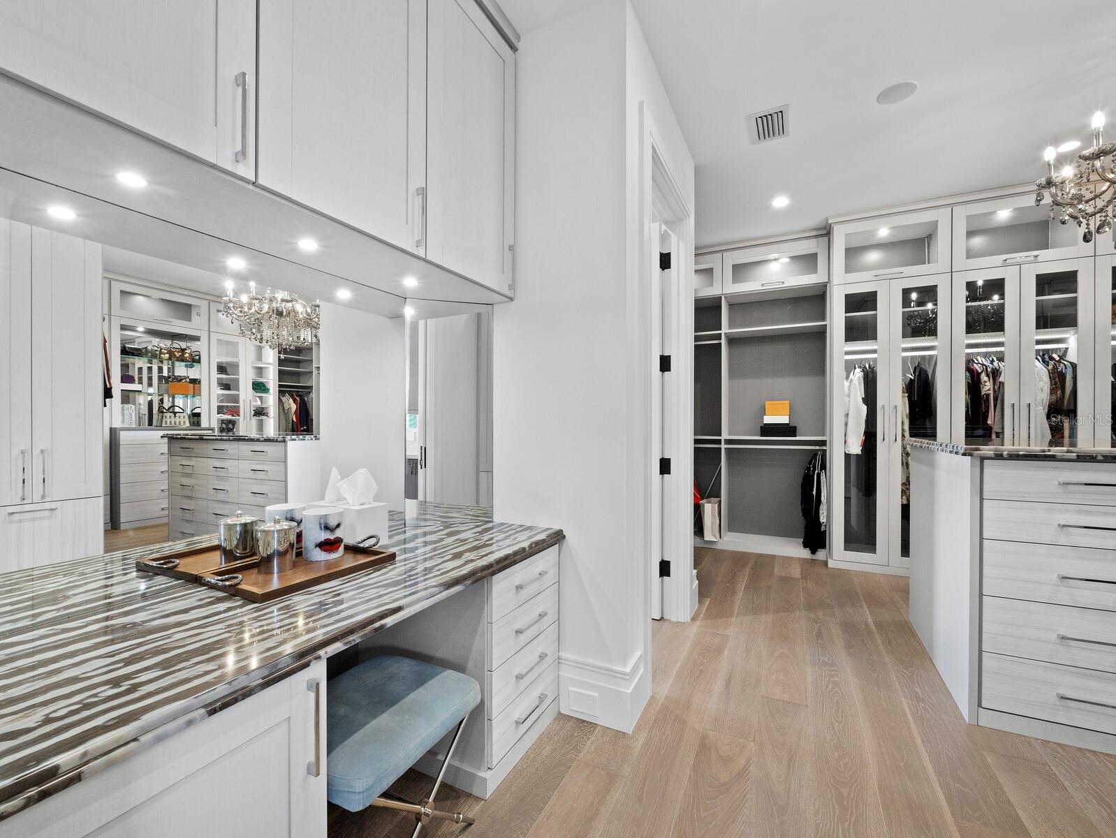 A4699552 Property Photo
