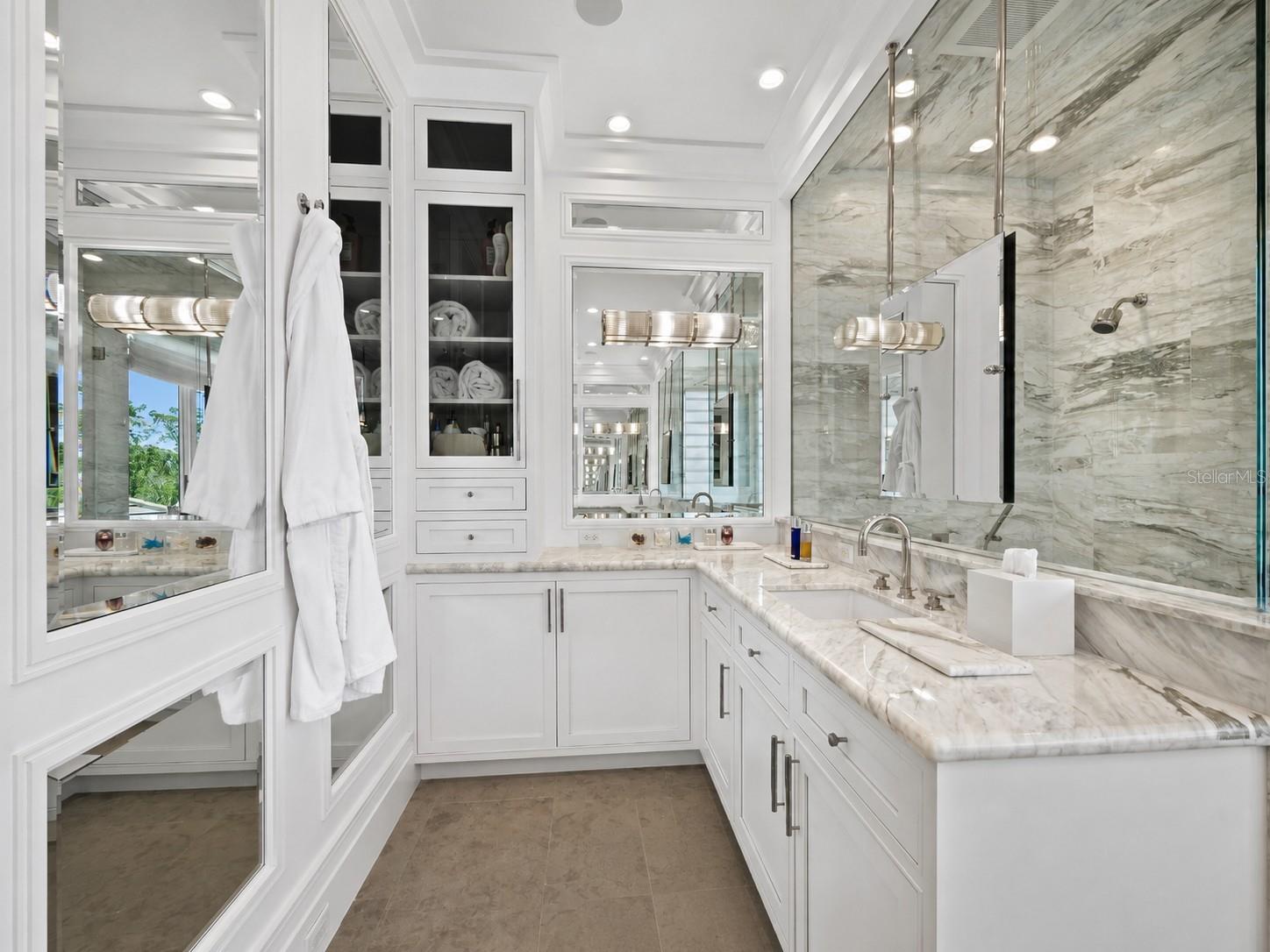 A4699552 Property Photo