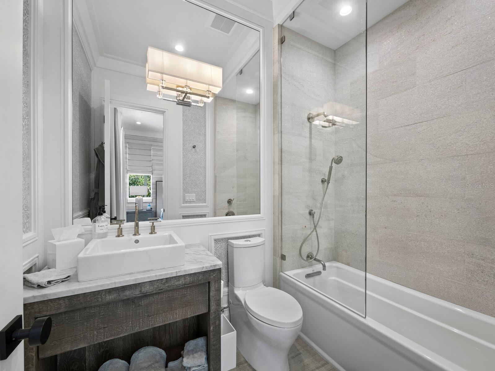 A4699552 Property Photo