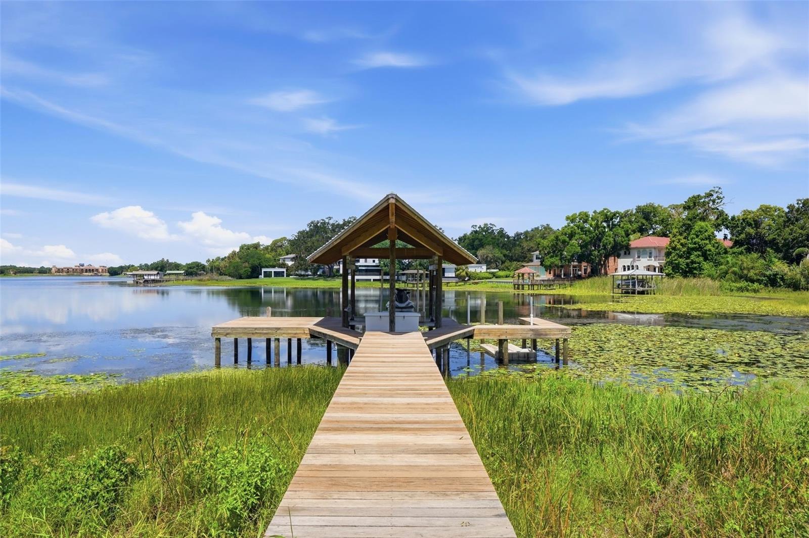 TB8528300 Property Photo