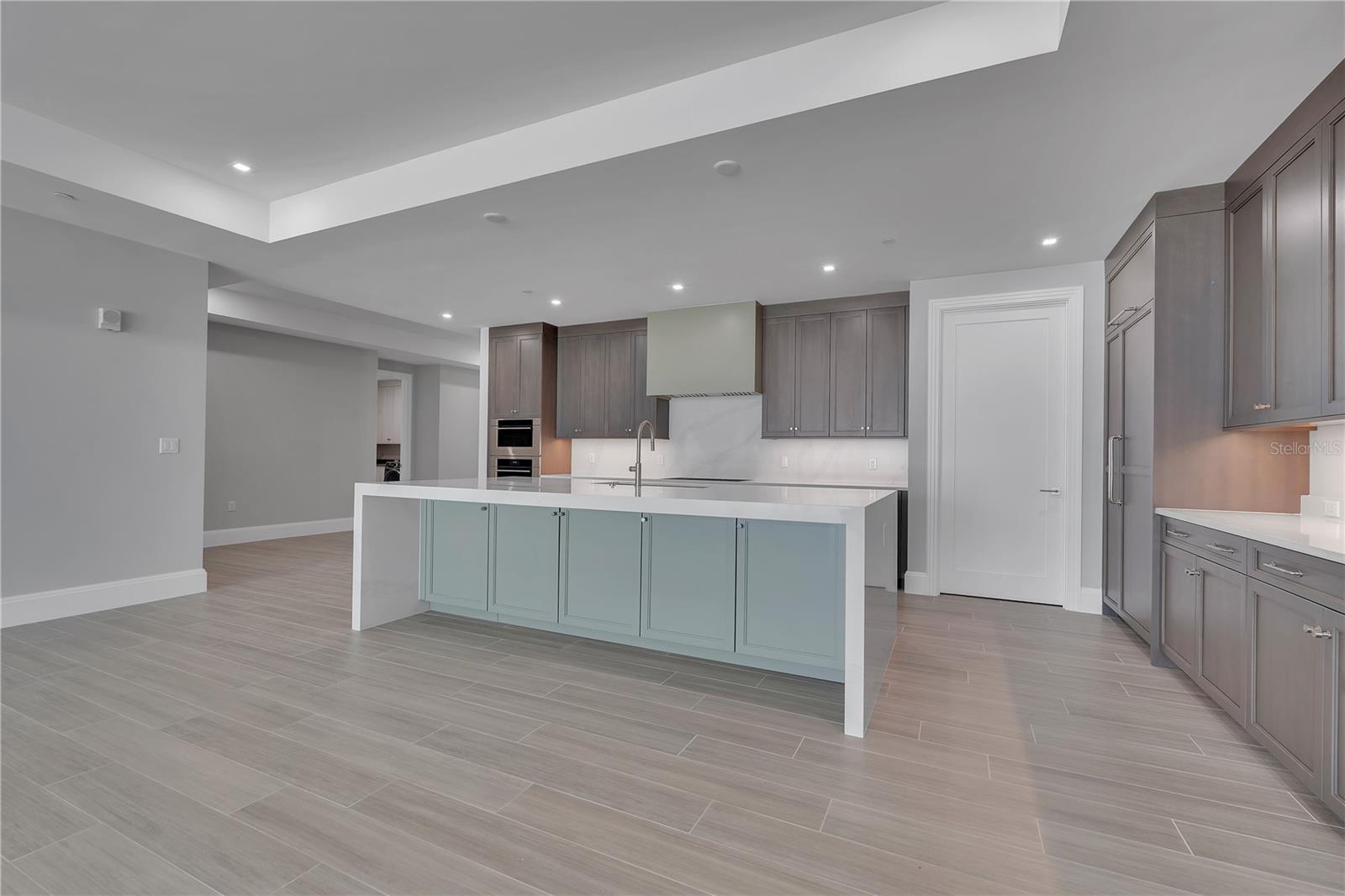 A4699970 Property Photo
