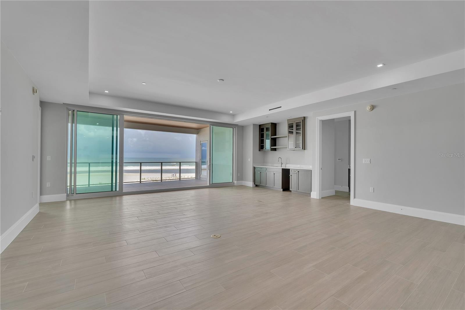 A4699970 Property Photo