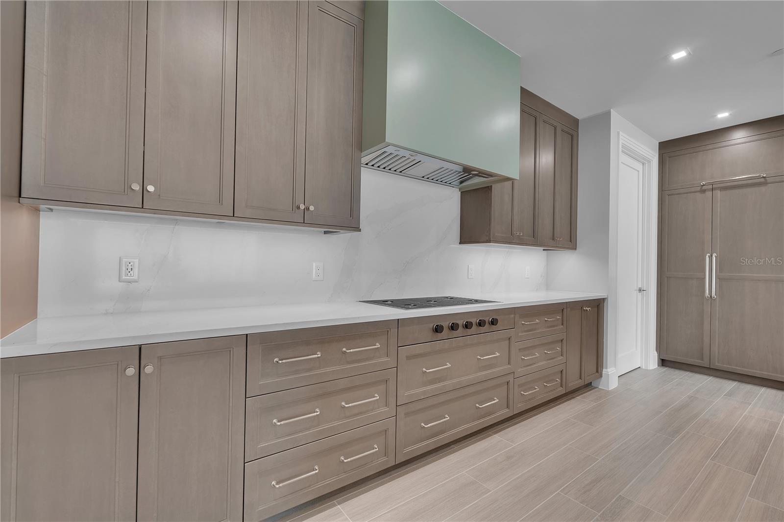 A4699970 Property Photo