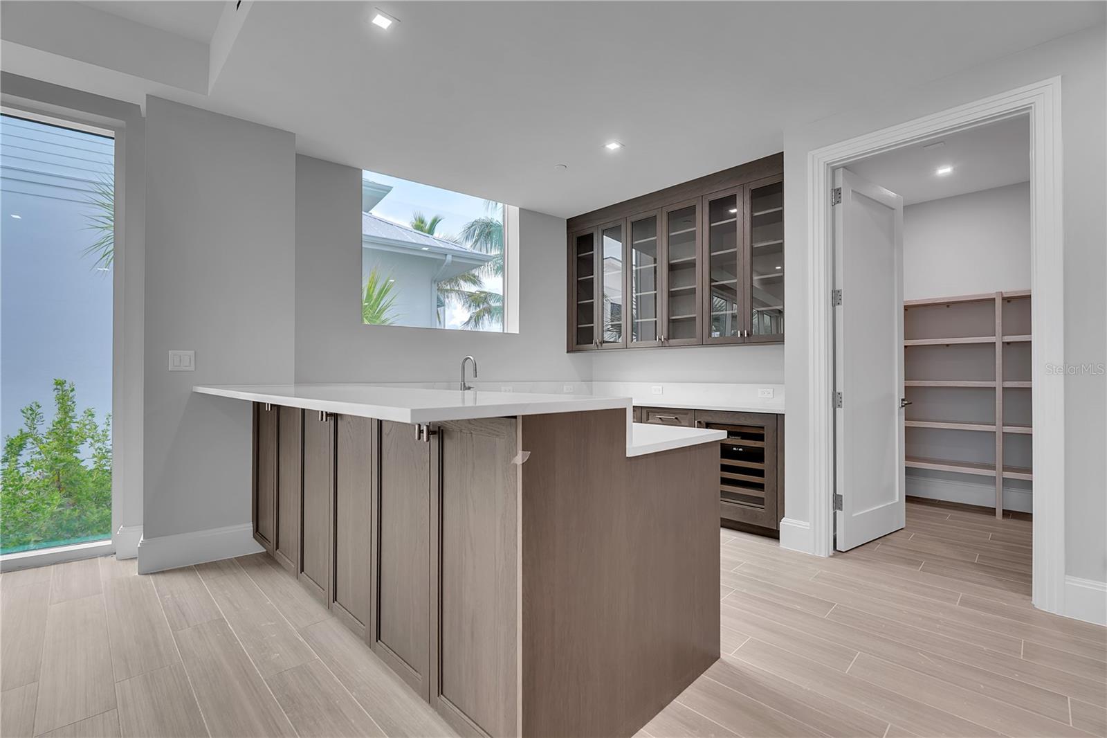 A4700005 Property Photo