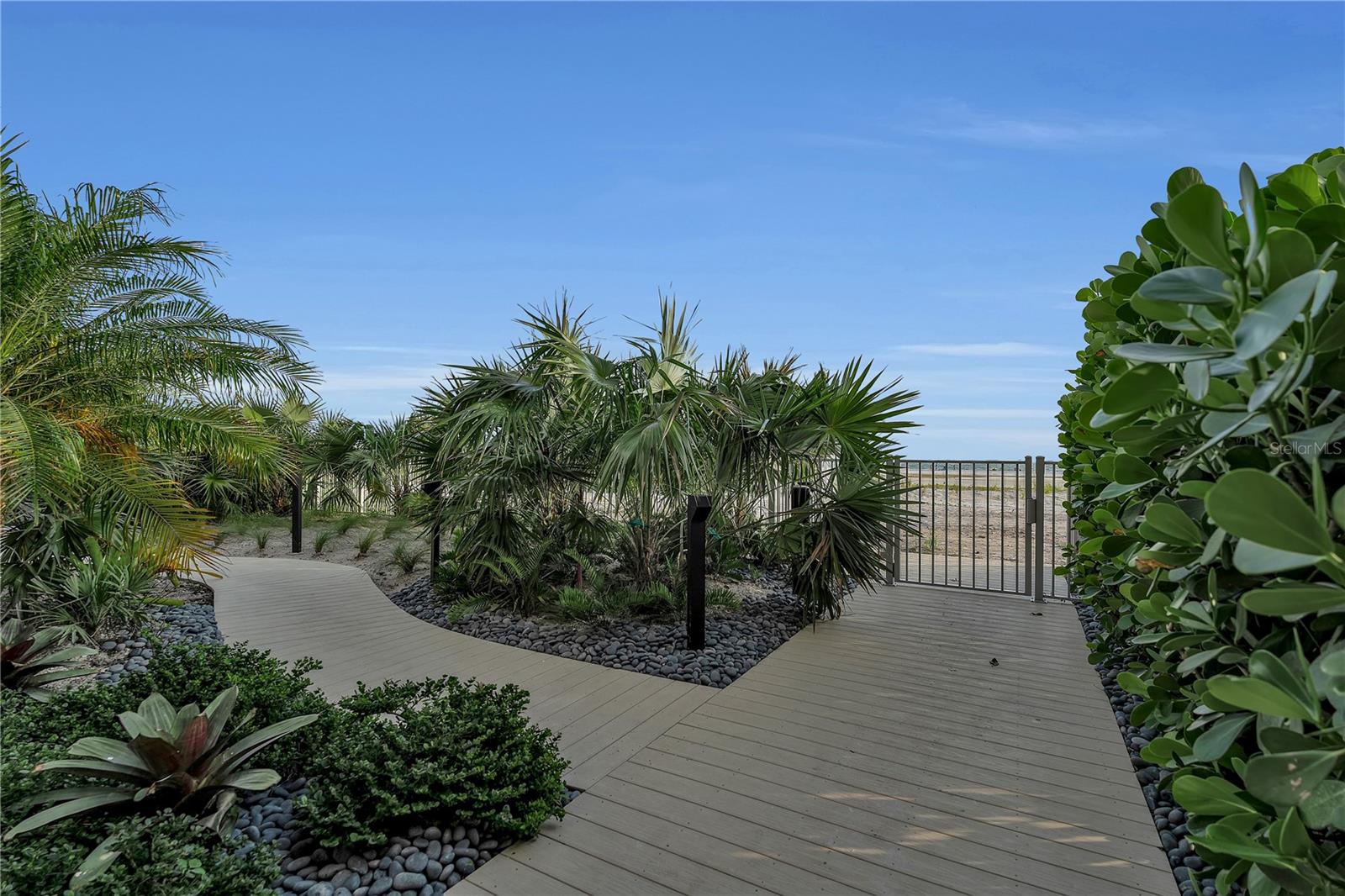 A4700005 Property Photo