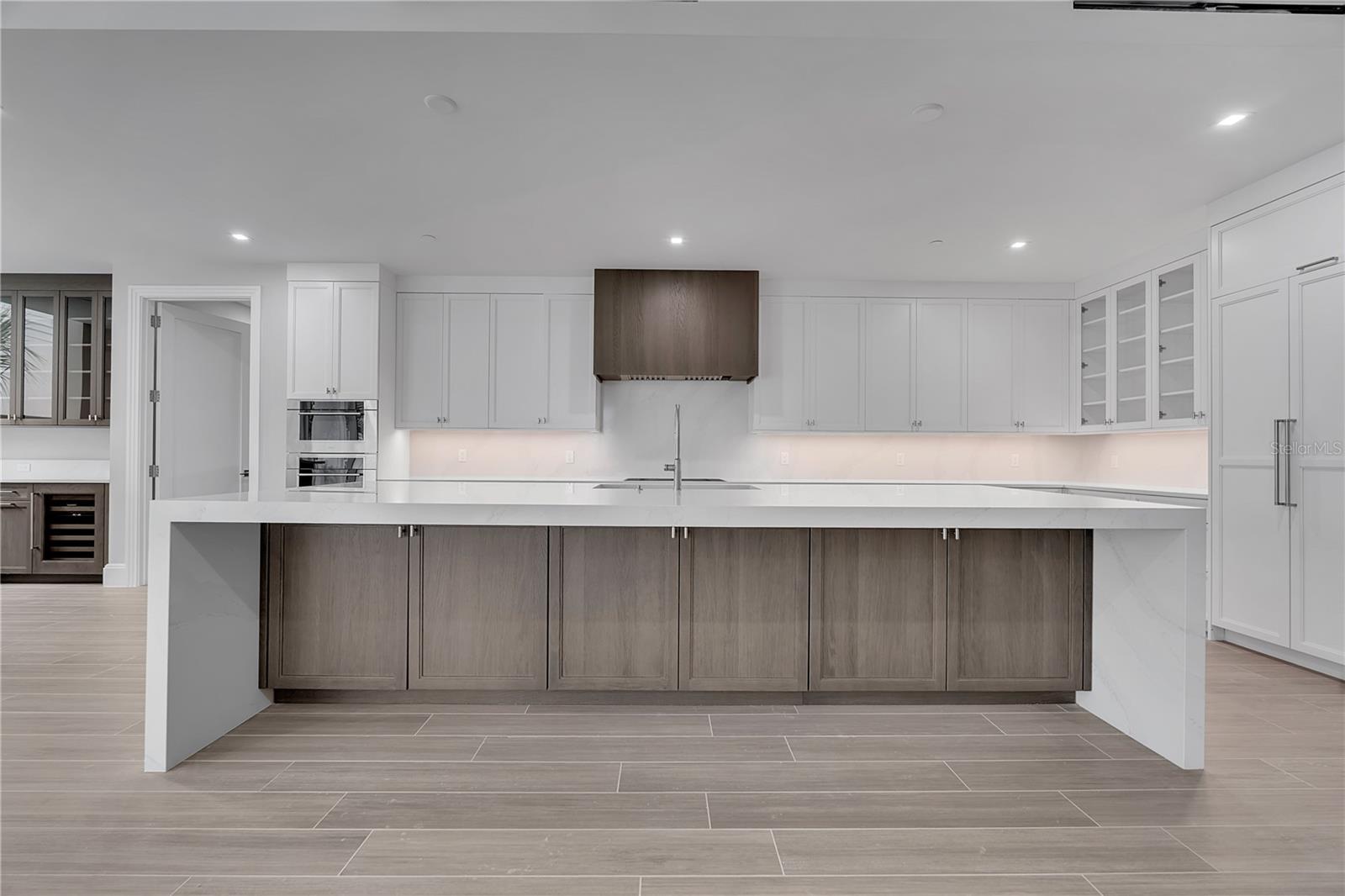 A4700005 Property Photo