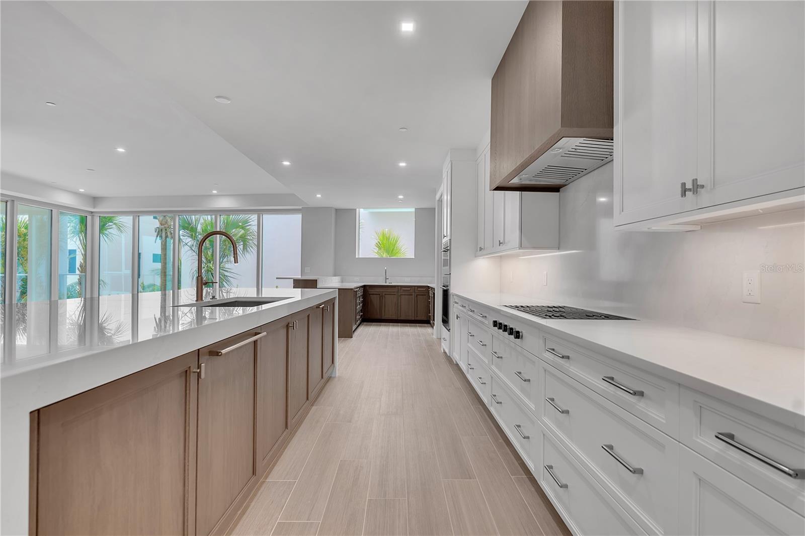 A4700005 Property Photo