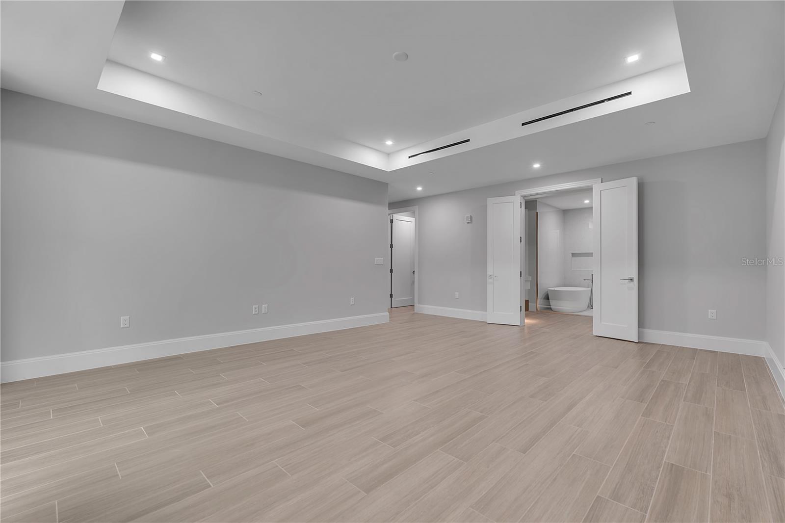A4700005 Property Photo