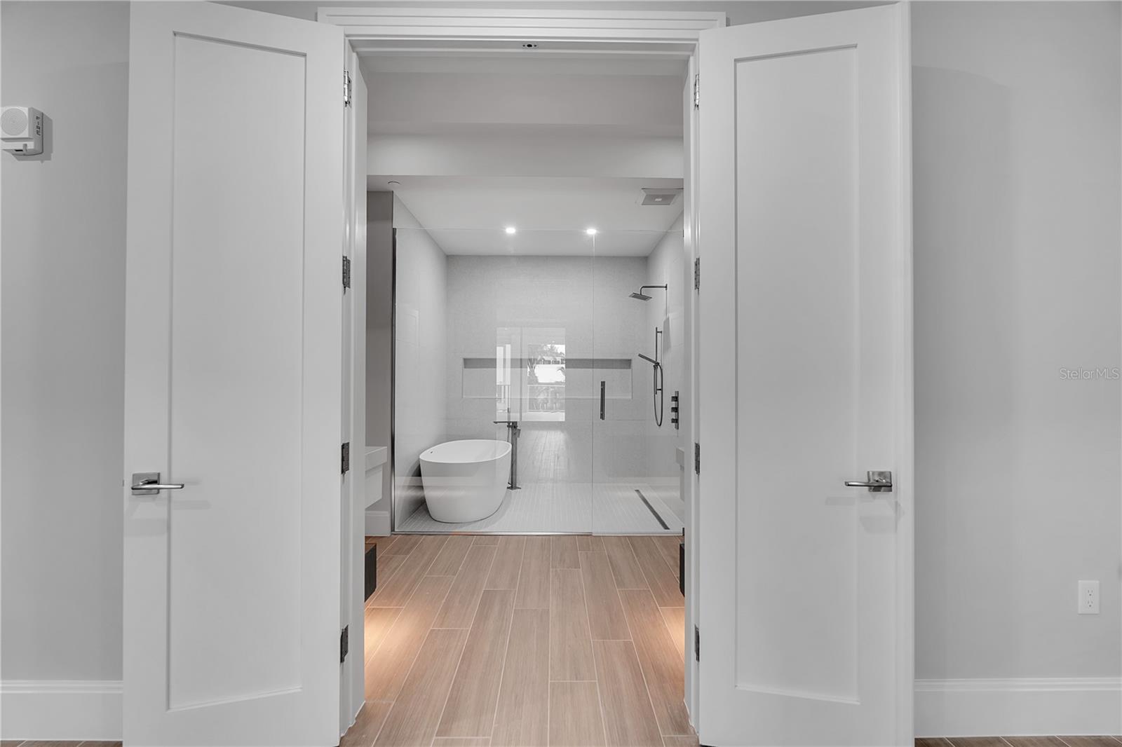 A4700005 Property Photo