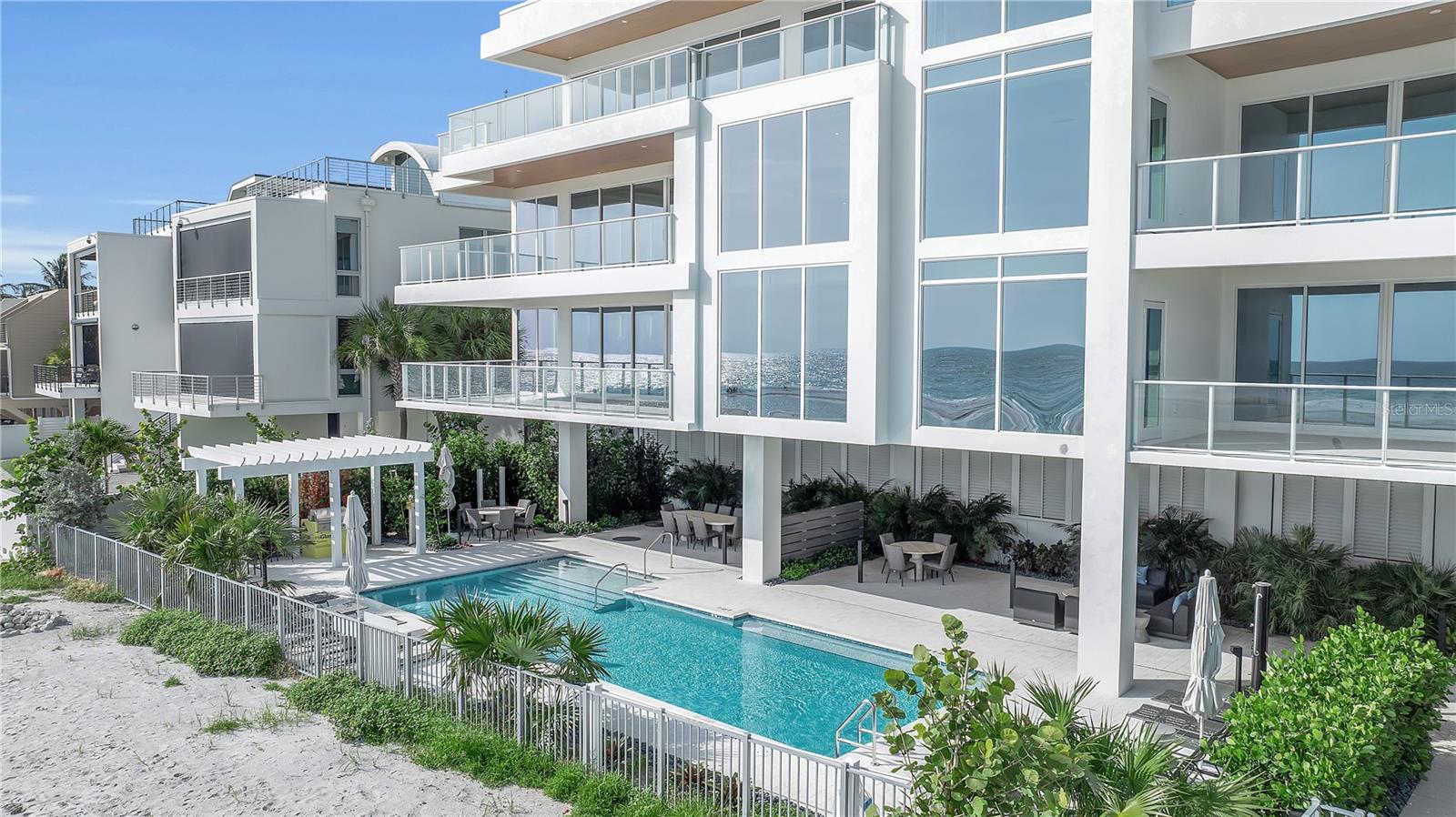 A4700005 Property Photo