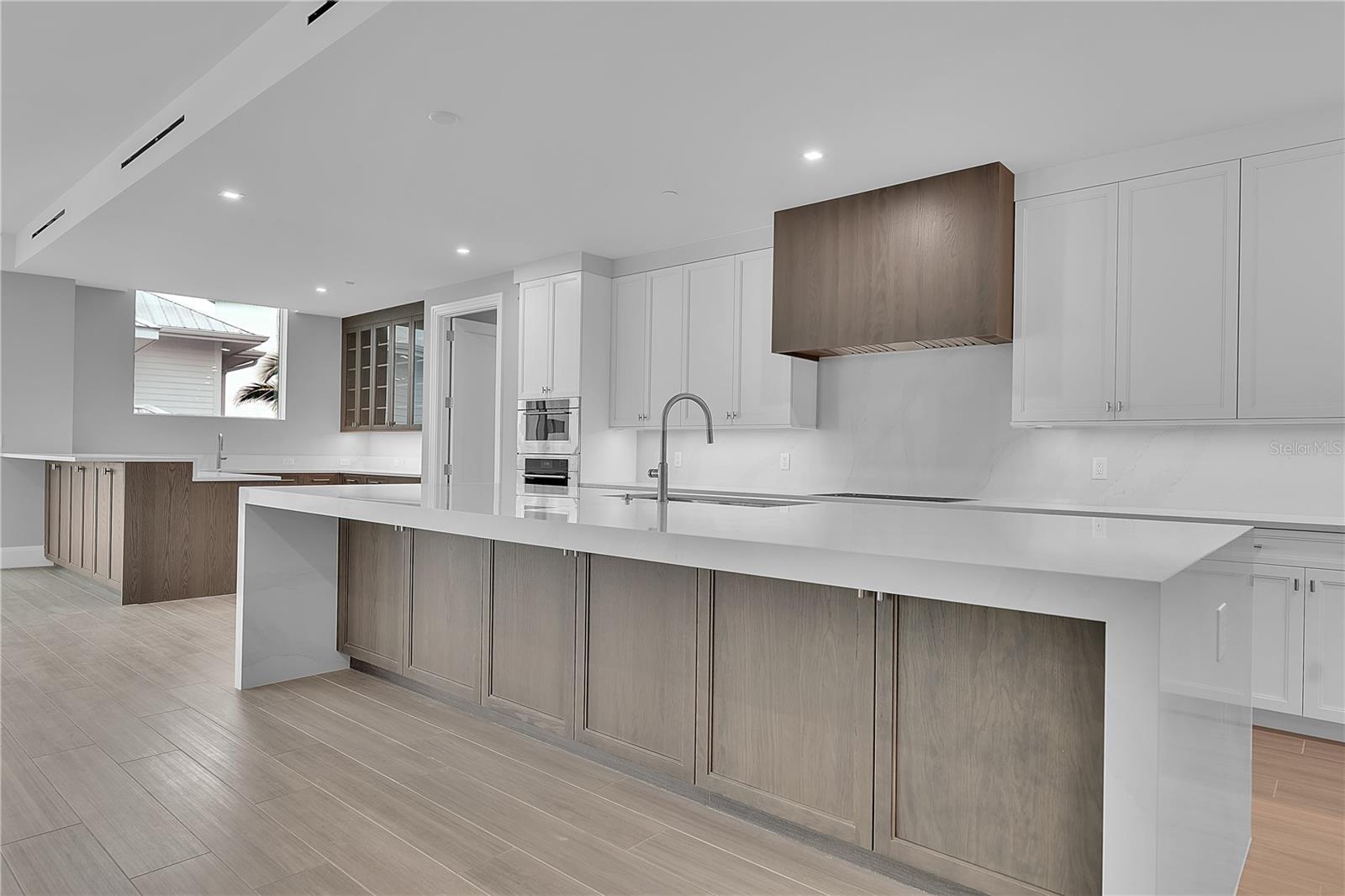 A4700103 Property Photo