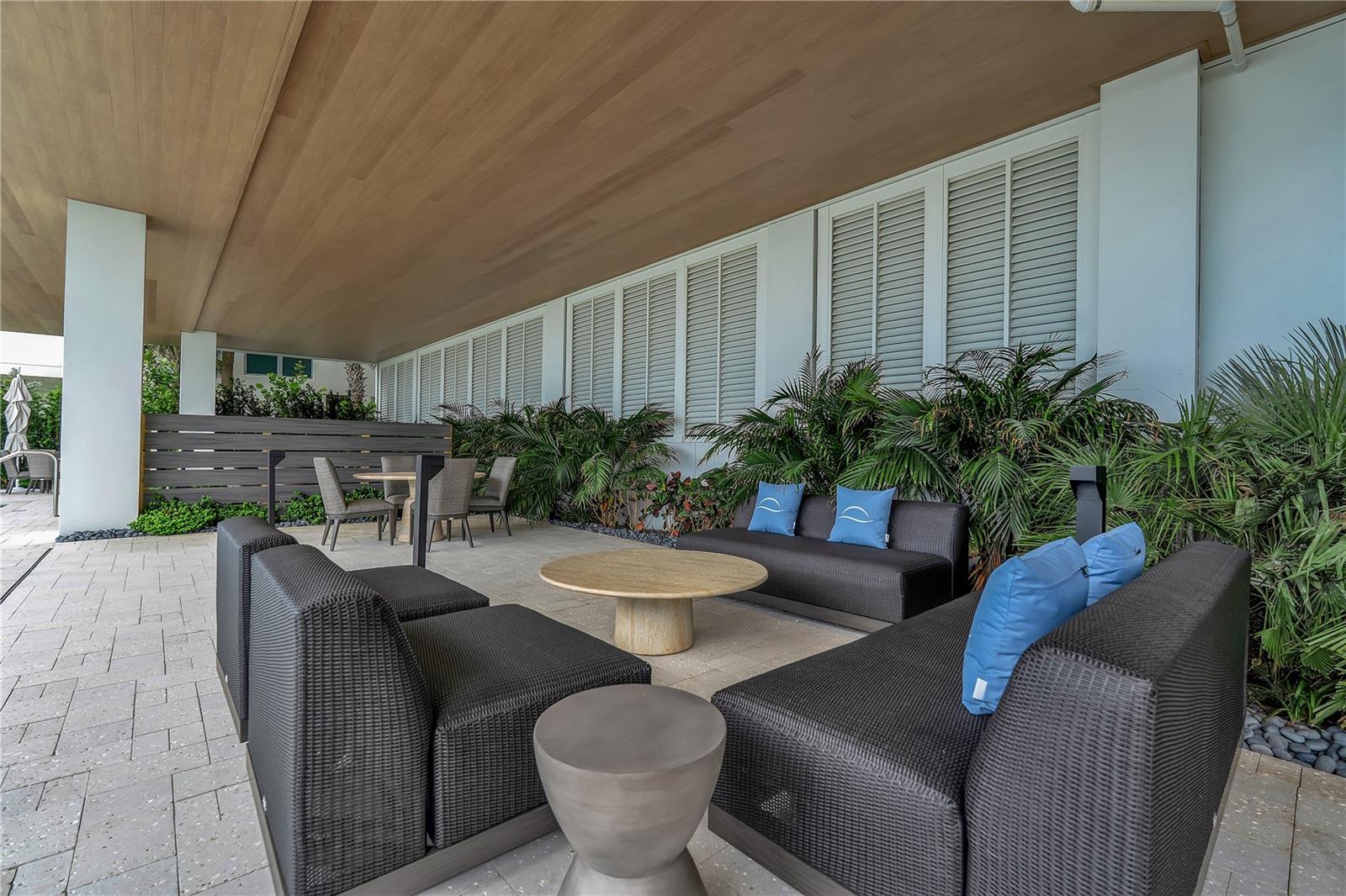A4700103 Property Photo