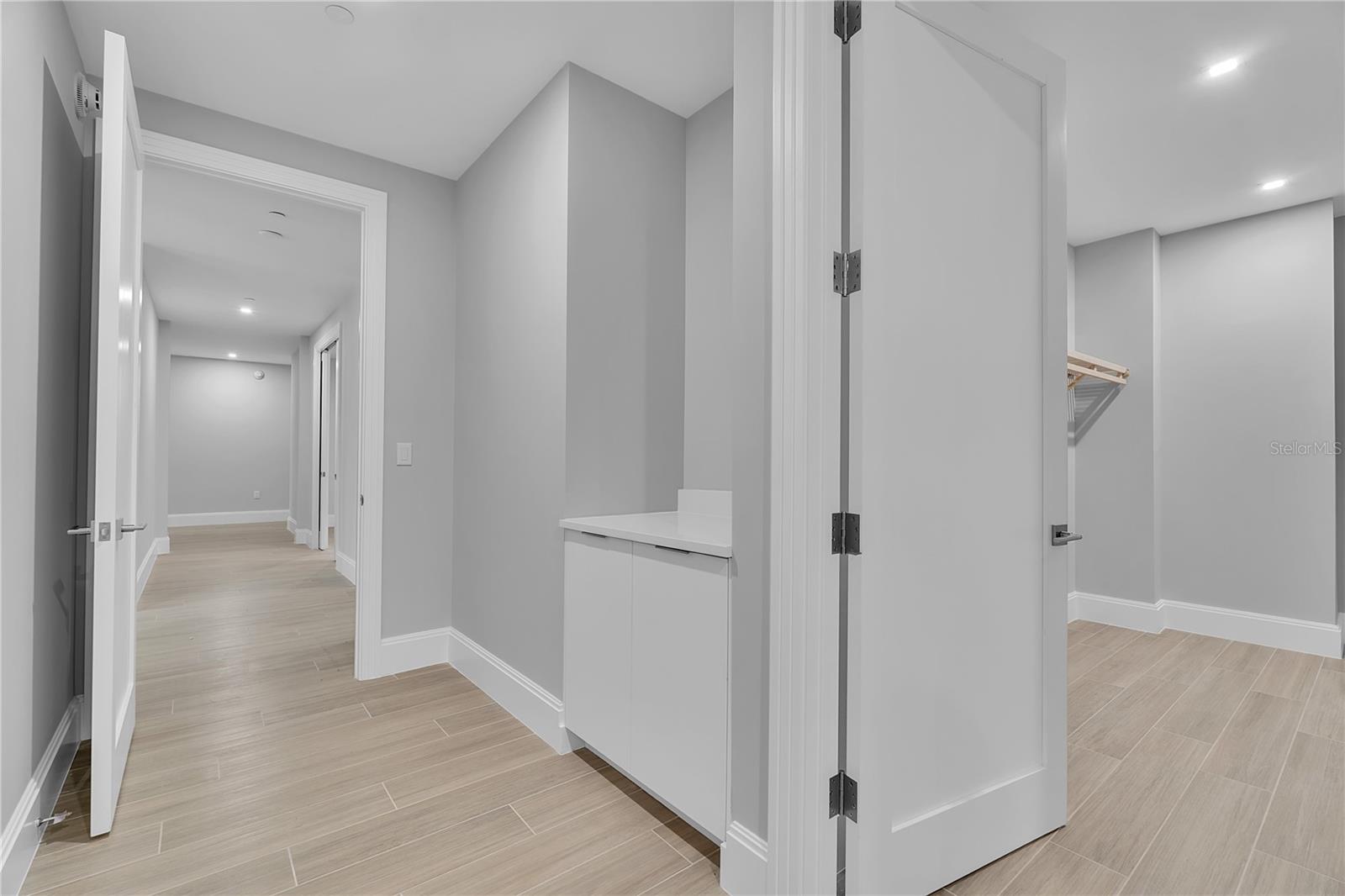 A4700103 Property Photo