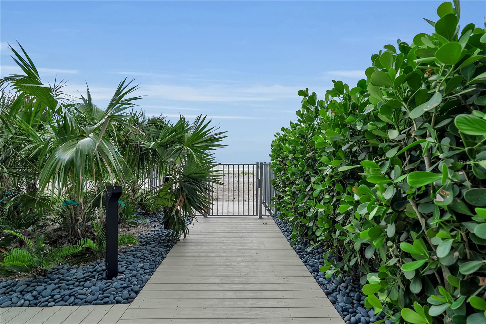 A4700103 Property Photo
