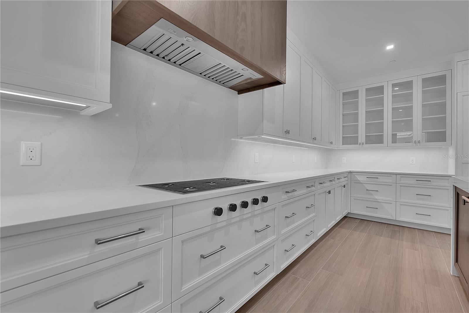 A4700103 Property Photo