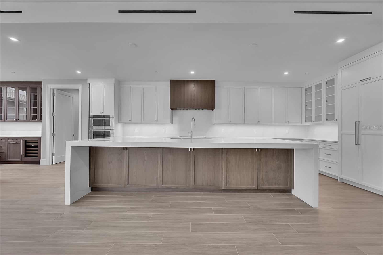 A4700103 Property Photo