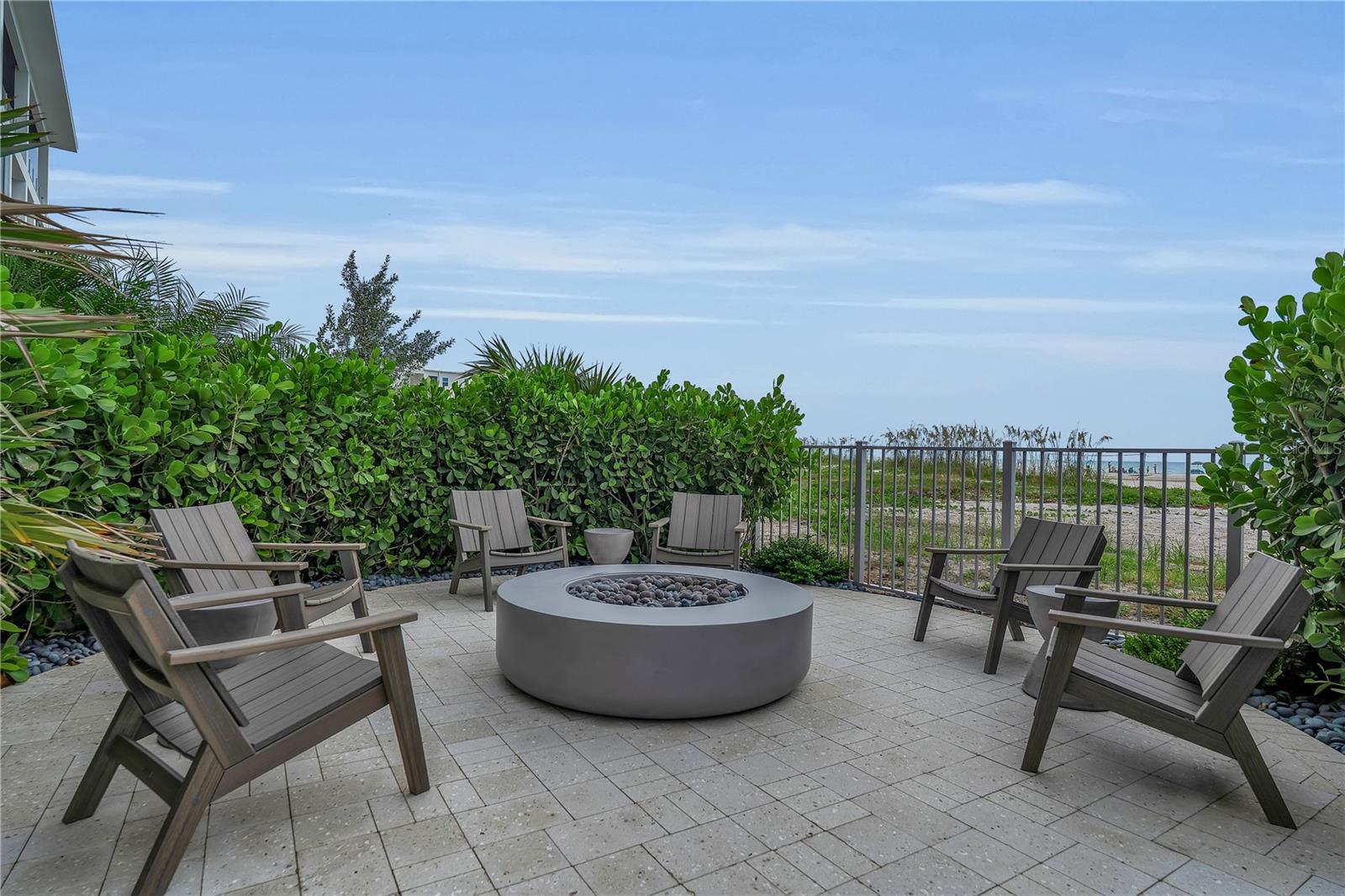 A4700103 Property Photo