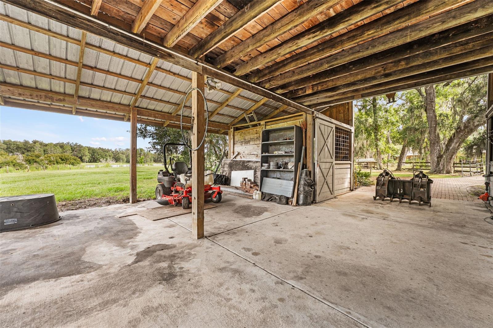 TB8529821 Property Photo