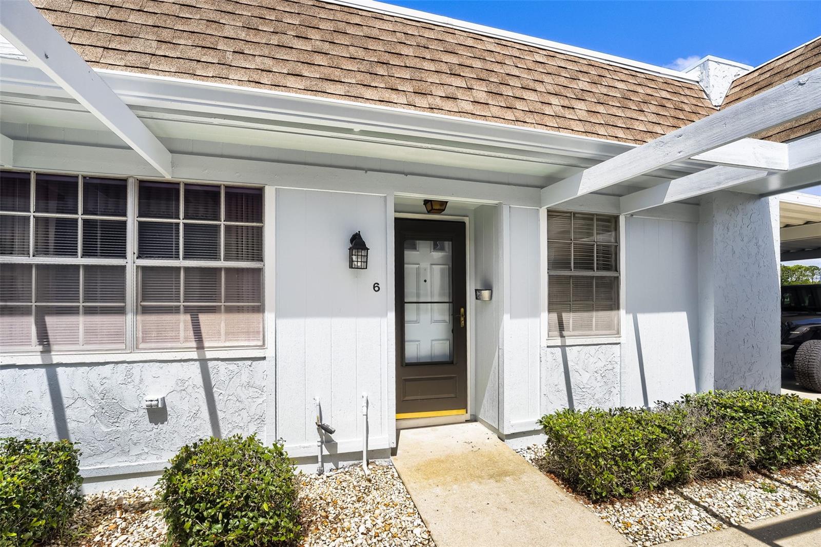 MLS# TB8529974 Property Photo