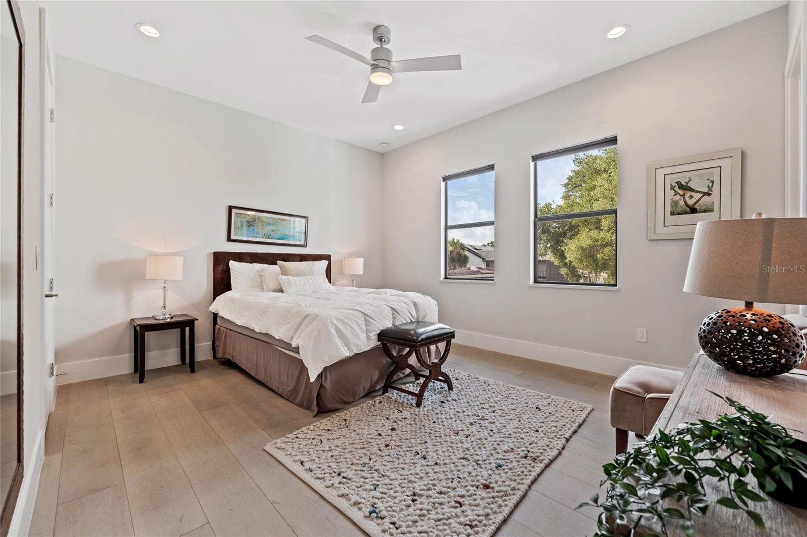 O6425809 Property Photo