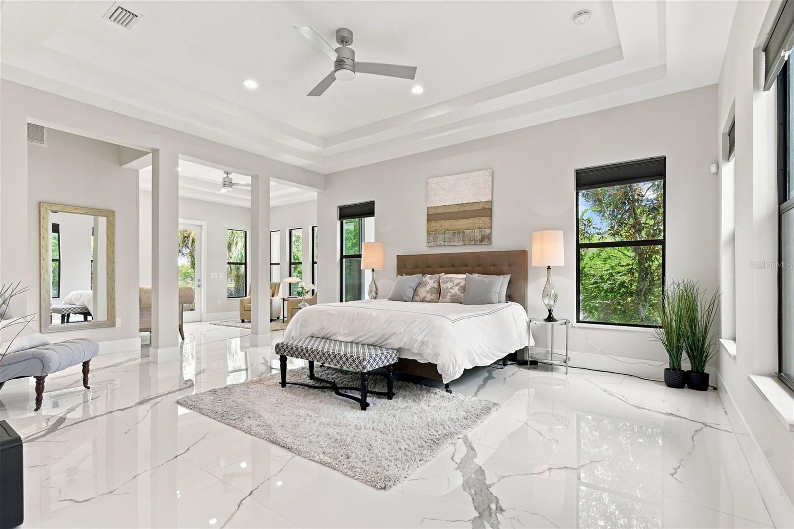 O6425809 Property Photo