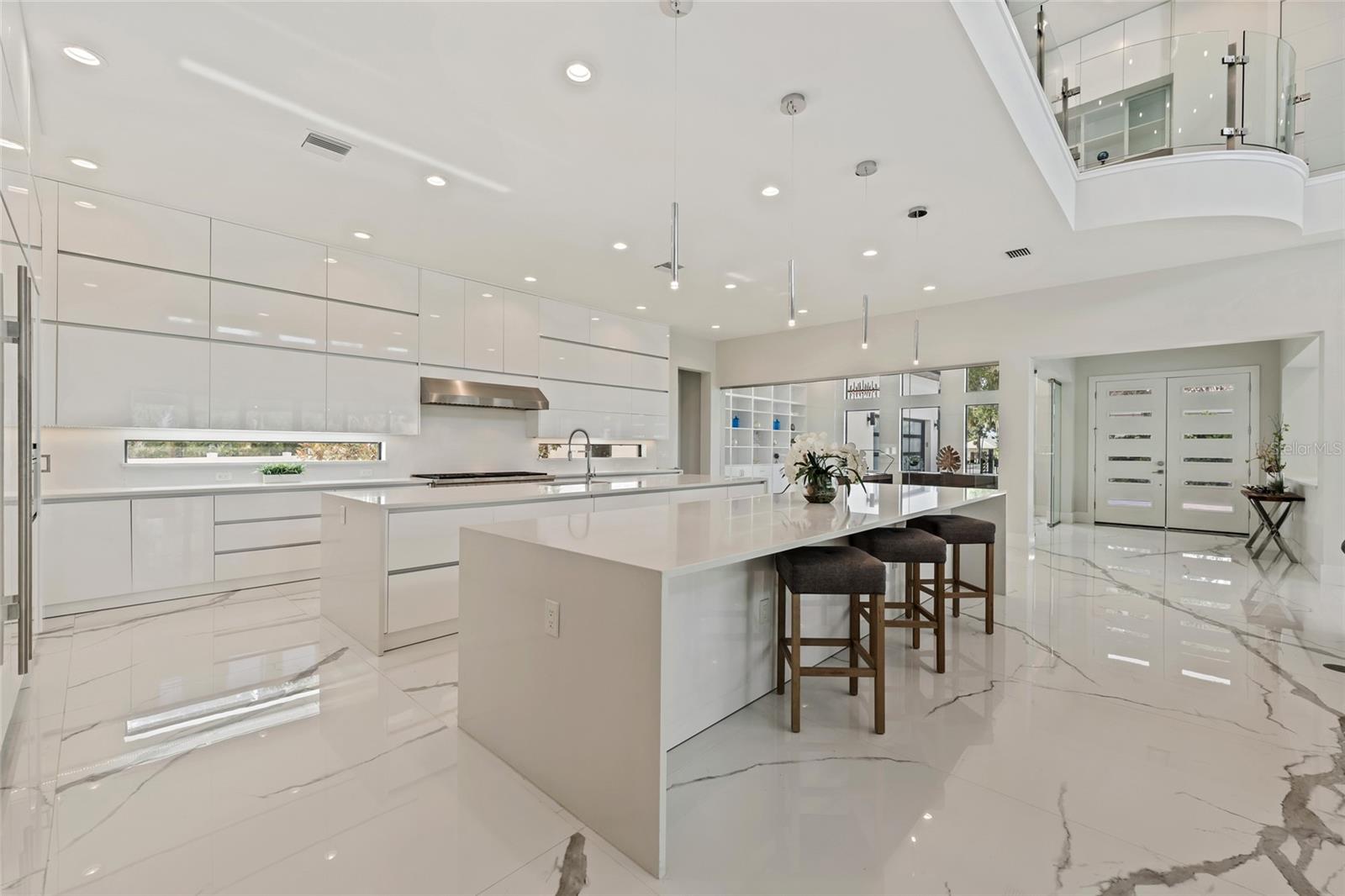 O6425809 Property Photo
