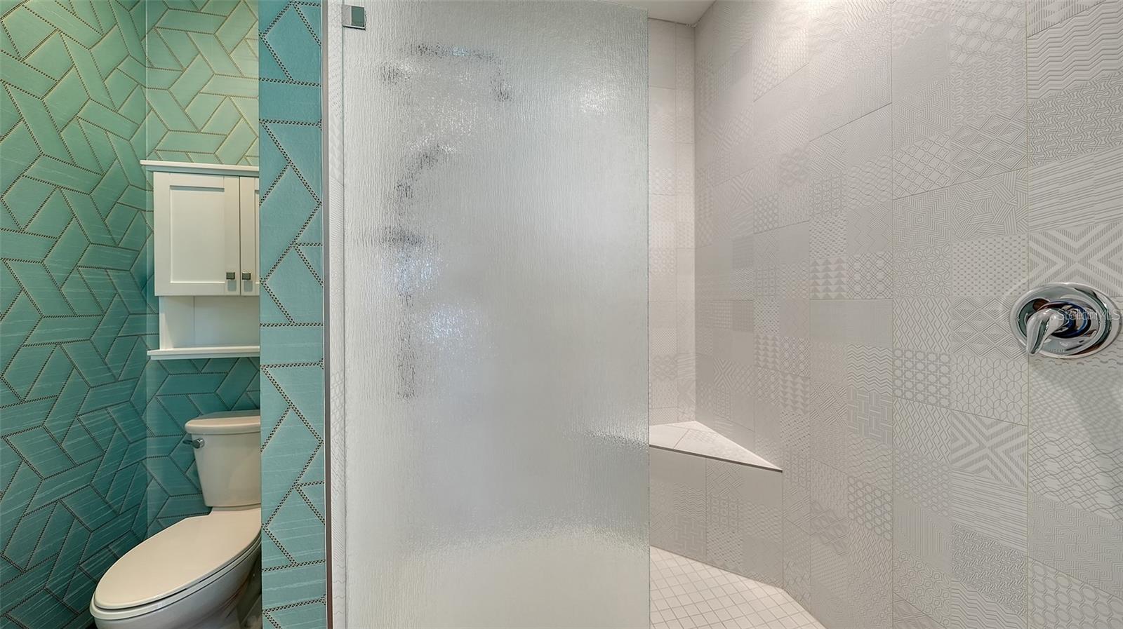 A4700303 Property Photo