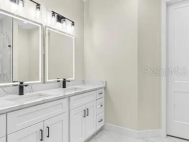 TB8530296 Property Photo